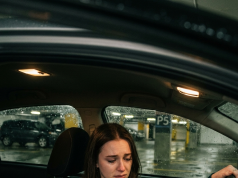 The night before her wedding, she discovered her mother had been hiding her fiancé’s biggest secret